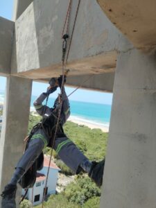 jack hammer upside down absailing